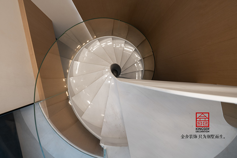 绿城诚园300㎡顶跃现代风格装修-楼梯