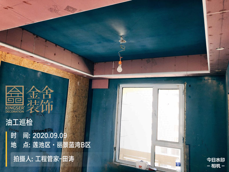 云溪九城135平米装修在施工地-油工巡检